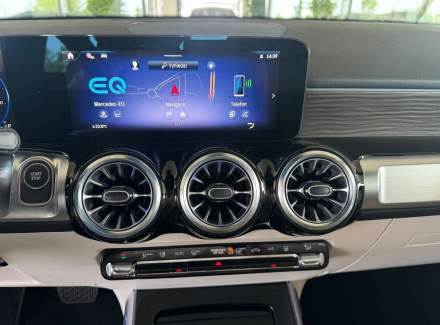 Mercedes-Benz - EQB