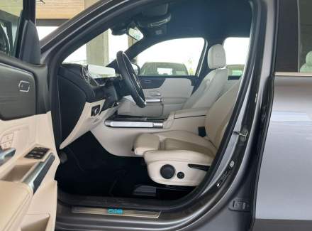 Mercedes-Benz - EQB