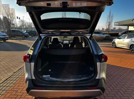 Toyota - RAV 4