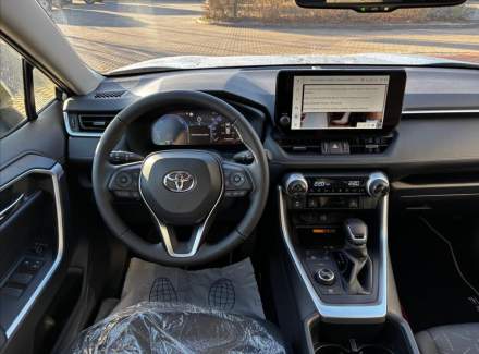 Toyota - RAV 4