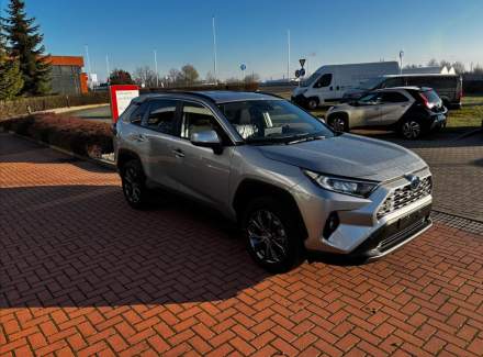 Toyota - RAV 4