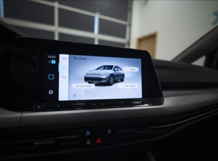 Volkswagen - Golf