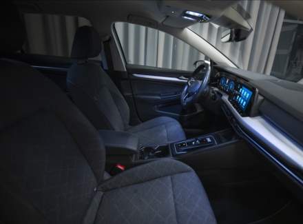 Volkswagen - Golf
