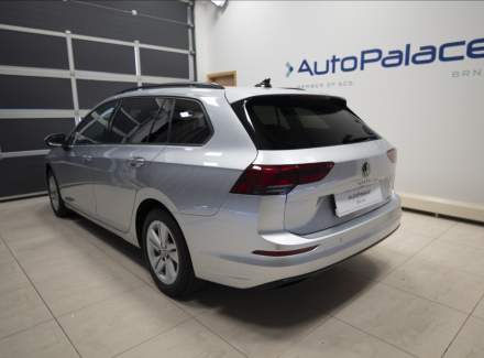 Volkswagen - Golf