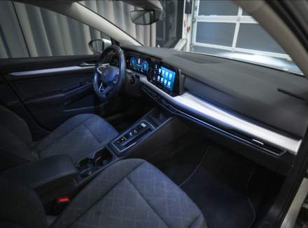 Volkswagen - Golf