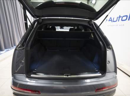 Audi - Q7