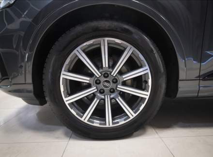 Audi - Q7