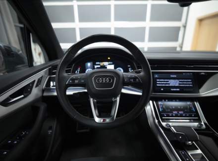 Audi - Q7