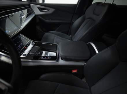 Audi - Q7