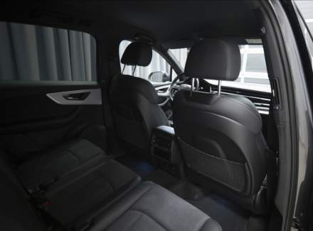 Audi - Q7