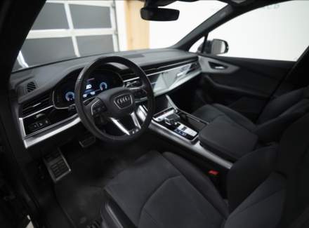 Audi - Q7