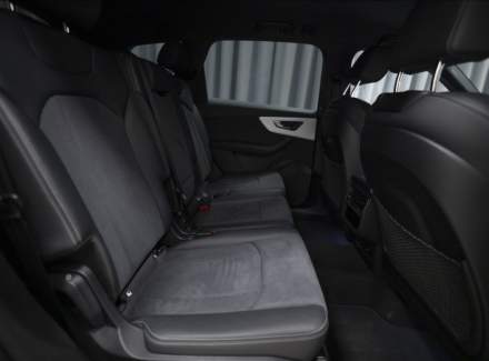 Audi - Q7