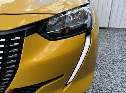 Peugeot - 208
