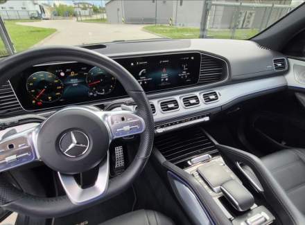 Mercedes-Benz - GLS