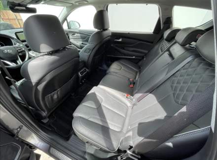 Hyundai - Santa FE