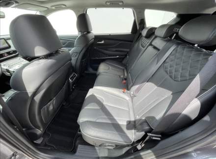 Hyundai - Santa FE