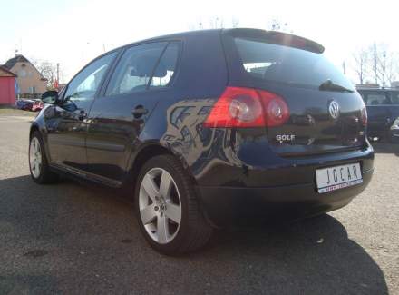Volkswagen - Golf
