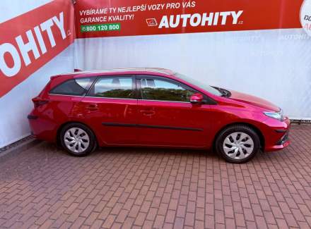 Toyota - Auris