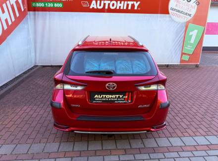 Toyota - Auris