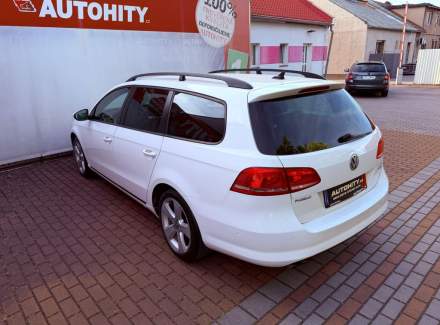 Volkswagen - Passat