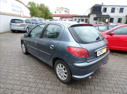 Peugeot - 206