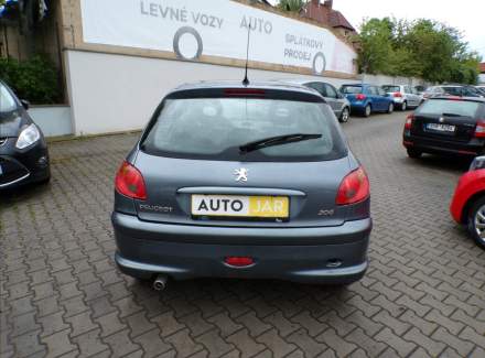 Peugeot - 206