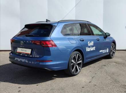Volkswagen - Golf