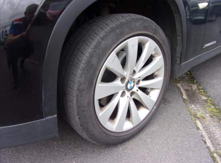BMW - X1