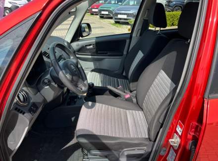 Suzuki - SX4