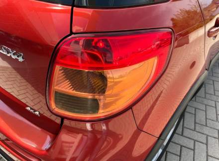 Suzuki - SX4
