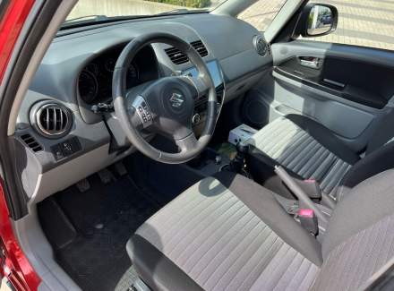 Suzuki - SX4