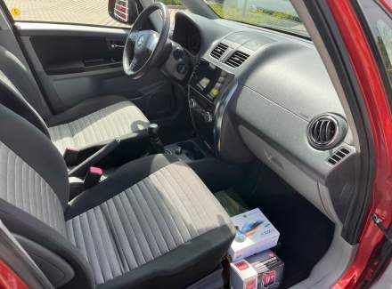 Suzuki - SX4