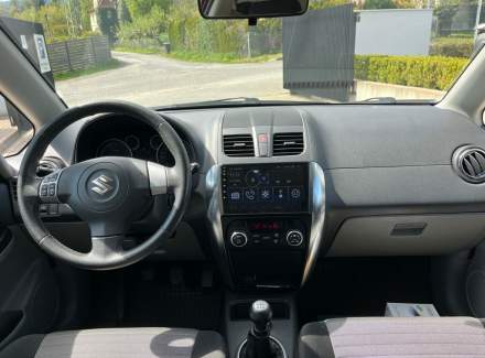 Suzuki - SX4