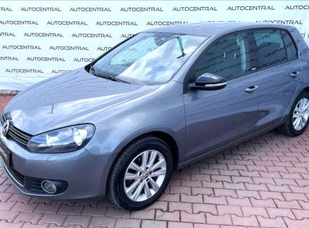 Volkswagen - Golf