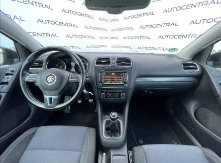 Volkswagen - Golf