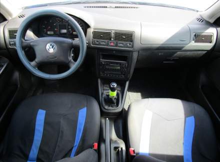 Volkswagen - Golf