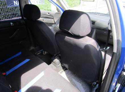 Volkswagen - Golf