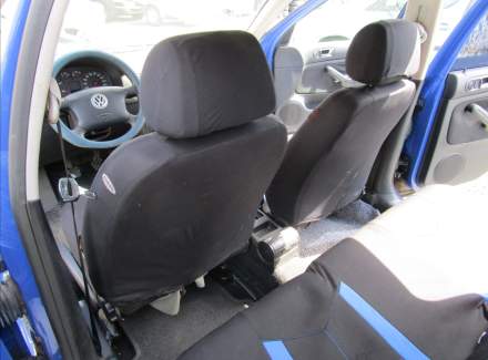 Volkswagen - Golf