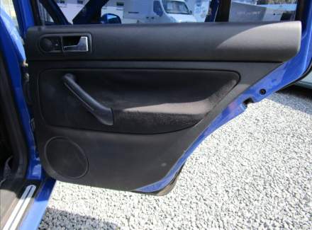 Volkswagen - Golf