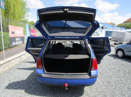 Volkswagen - Golf