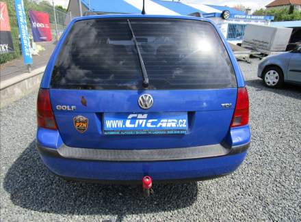 Volkswagen - Golf
