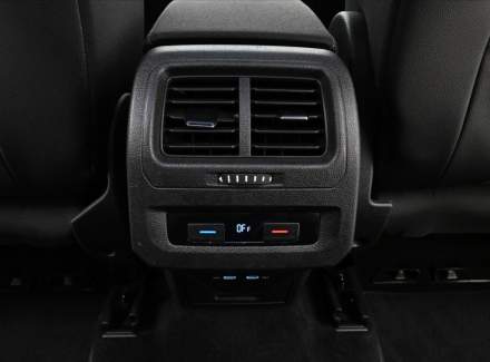 Volkswagen - Touran