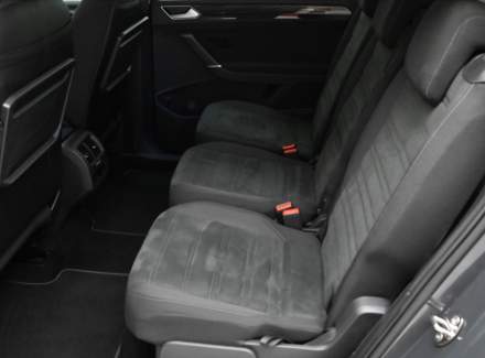 Volkswagen - Touran
