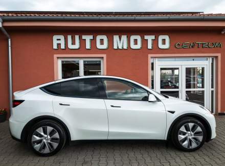 Tesla - Model Y