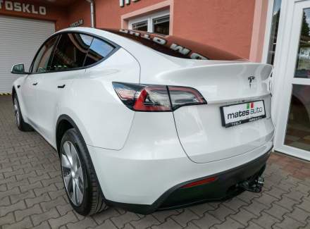 Tesla - Model Y