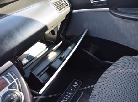 Peugeot - 807