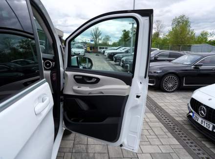 Mercedes-Benz - V-class