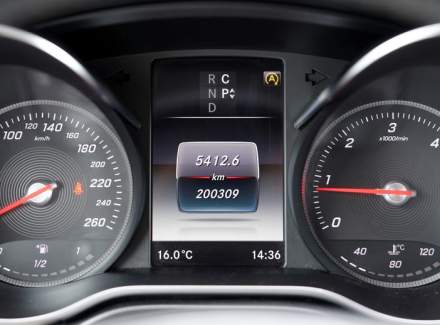 Mercedes-Benz - V-class