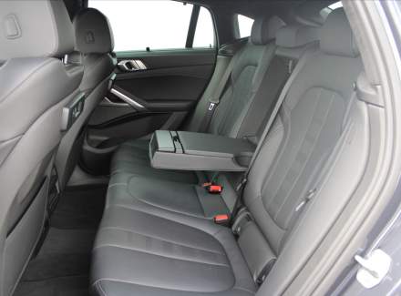 BMW - X6