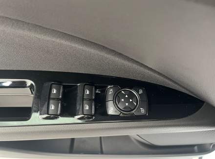 Ford - Mondeo